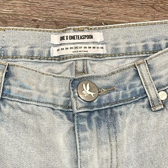 [One X OneTeaspoon] Awesome Baggies Jeans - Fiasco Distressed - 26 - Picture 4 of 5